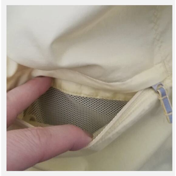 Nike Windbreaker Jacket WMNS S Yellow Full Zip, Reflective Sleeves, Lightweight - Picture 12 of 13